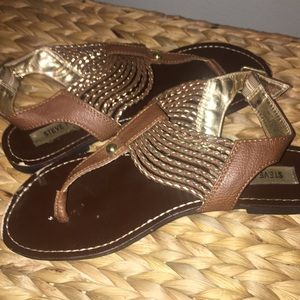 P Stark Steve Madden Sandals size 8